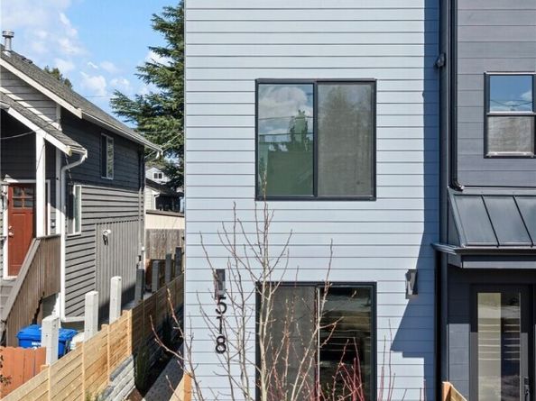 518 N 102nd Street, Seattle WA 98133