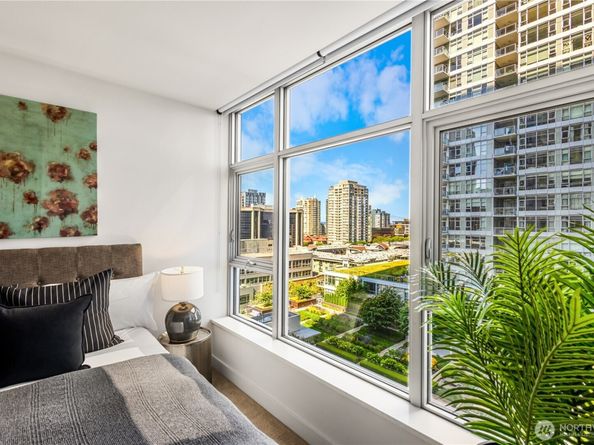 588 Bell Street 1201S, Seattle WA 98121