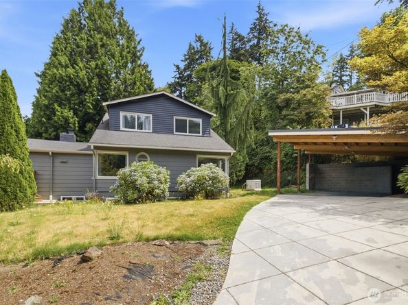 11331 E Riverside Drive, Bothell WA 98011