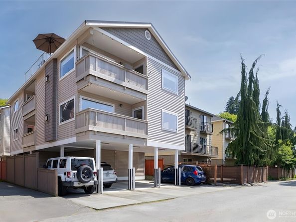 2443 55th Avenue SW 2A, Seattle WA 98116