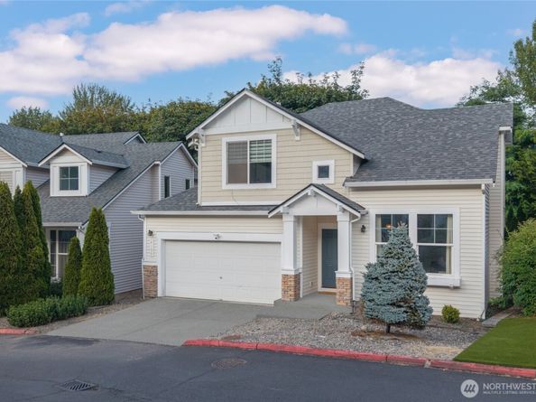 4109 S 220th Place 18, Kent WA 98032