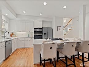 6712 127 Place SE, Bellevue WA 98006