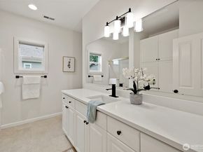 6712 127 Place SE, Bellevue WA 98006