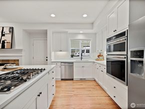 6712 127 Place SE, Bellevue WA 98006