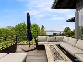 6227 95th Place SW, Mukilteo WA 98275