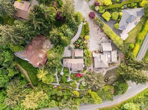 10879 Bill Point Circle NE, Bainbridge Island WA 98110