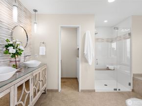 10879 Bill Point Circle NE, Bainbridge Island WA 98110