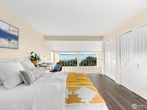10879 Bill Point Circle NE, Bainbridge Island WA 98110