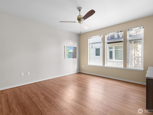 15100 6th Avenue SW 518, Burien WA 98166