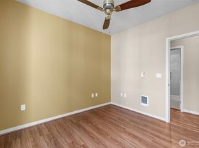 15100 6th Avenue SW 518, Burien WA 98166