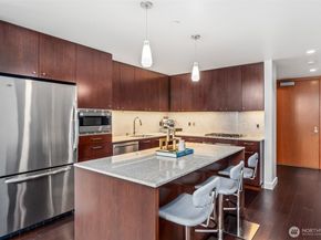 909 5th Avenue 1902, Seattle WA 98104