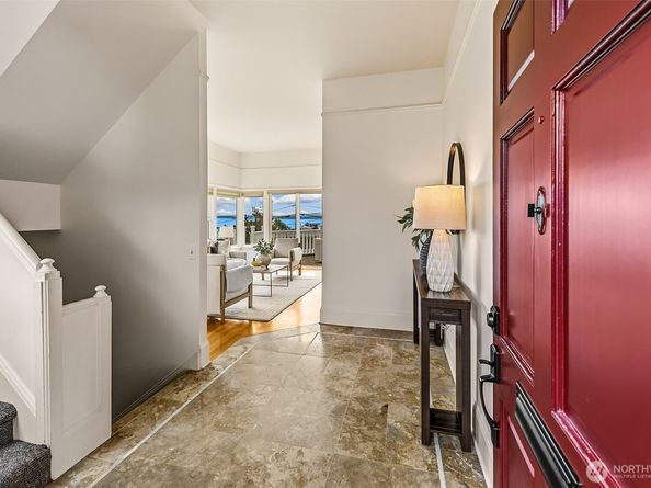 1225 9th Avenue W, Seattle WA 98119