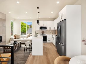 319 NW 87th Street B, Seattle WA 98117