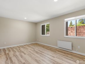 5311 188th Street SW C10, Lynnwood WA 98037