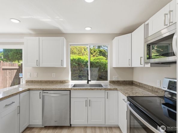 5311 188th Street SW C10, Lynnwood WA 98037