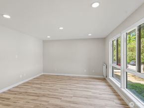 5311 188th Street SW C10, Lynnwood WA 98037