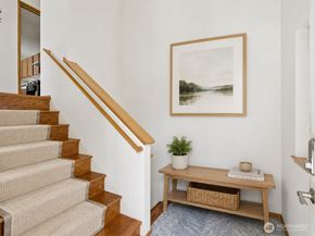 512 N 104th Street, Seattle WA 98133