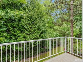 12118 NE 171st Place E203, Bothell WA 98011