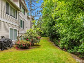 12118 NE 171st Place E203, Bothell WA 98011