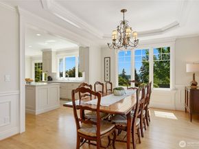 502 95th Avenue NE, Bellevue WA 98004