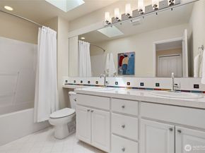 502 95th Avenue NE, Bellevue WA 98004