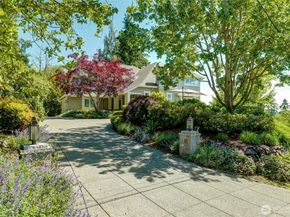 502 95th Avenue NE, Bellevue WA 98004