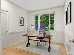 502 95th Avenue NE, Bellevue WA 98004