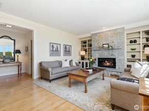 502 95th Avenue NE, Bellevue WA 98004
