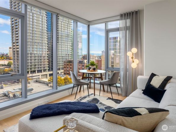 800 Columbia Street 1001, Seattle WA 98104