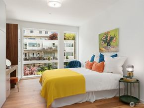 633 13th Avenue E, Seattle WA 98102
