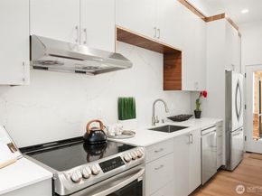633 13th Avenue E, Seattle WA 98102