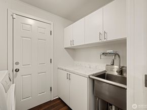 10710 126th Place NE, Kirkland WA 98033