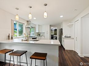 10710 126th Place NE, Kirkland WA 98033