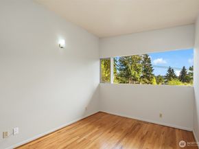 6180 NE 185th Street, Kenmore WA 98028