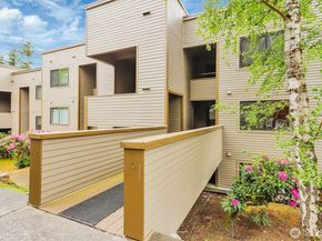 4895 76th Street SW D302, Mukilteo WA 98275