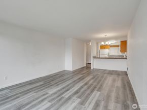 4895 76th Street SW D302, Mukilteo WA 98275