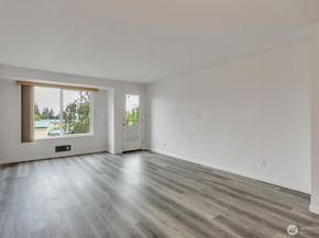 4895 76th Street SW D302, Mukilteo WA 98275