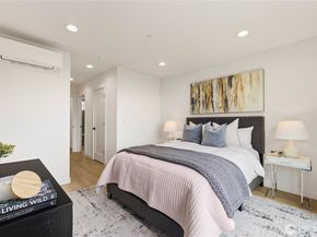 3817 C Fremont Avenue N, Seattle WA 98103