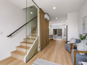 3817 C Fremont Avenue N, Seattle WA 98103