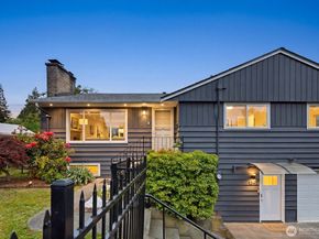 826 S 200th Street, Des Moines WA 98198
