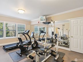 4406 Providence Point Place SE 302, Issaquah WA 98029