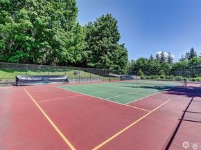 4406 Providence Point Place SE 302, Issaquah WA 98029