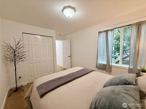 7901 196th Street SW 12, Edmonds WA 98026