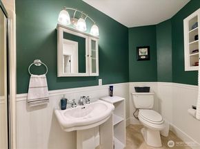 7901 196th Street SW 12, Edmonds WA 98026