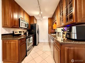 7901 196th Street SW 12, Edmonds WA 98026
