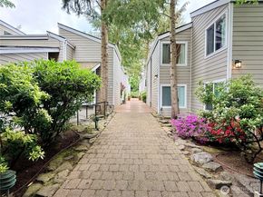 7901 196th Street SW 12, Edmonds WA 98026
