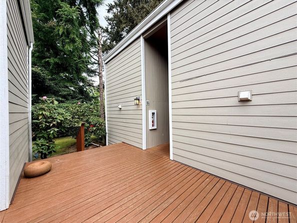 7901 196th Street SW 12, Edmonds WA 98026