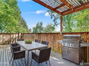 10106 16th Avenue S, Seattle WA 98168