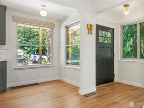 10106 16th Avenue S, Seattle WA 98168