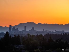 3815 SE 131st Lane SE H16, Bellevue WA 98006